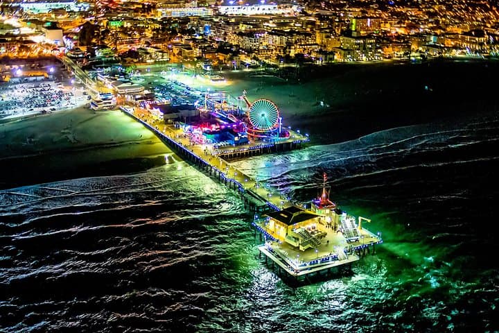 35-Minute California Coast and Canyons Helicopter Tour Over Los Angeles photo 5