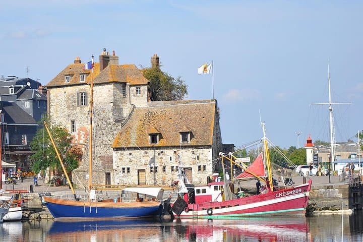 Honfleur Private Walking Tour: Highlights & Hidden Corners of Normandy photo 5