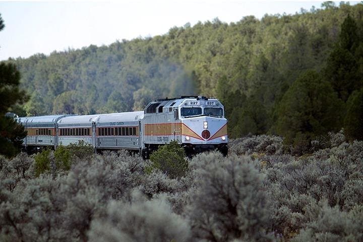 Grand Canyon Railway Day Trip from Sedona: First-Class Rails and South Rim Highlights