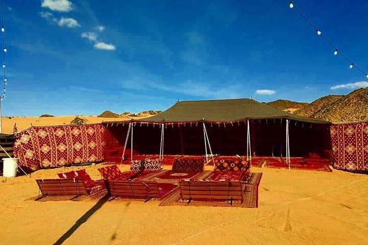 Dune Bashing Desert Safari Near Jeddah: 4x4 Dunes, Camp & Sandboarding photo 4
