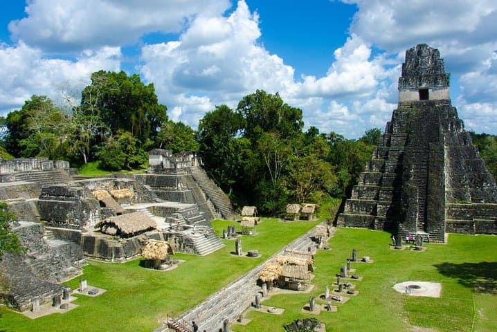 Tikal Private Tour from Flores — All-Inclusive Day Trip to Ancient Maya Ruins photo 3