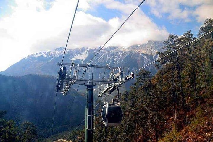 4-Day Lijiang Adventure: Jade Dragon Snow Mountain & Tiger Leaping Gorge photo 5