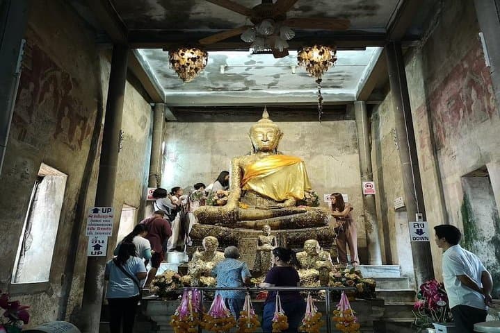 Maeklong Railway & Damnoen Saduak Day Tour from Bangkok photo 4
