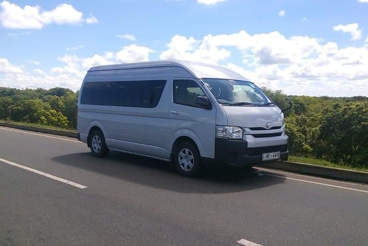 Private Transfer from Kandy to Ella: Scenic Drive Through Sri Lanka’s Hill Country