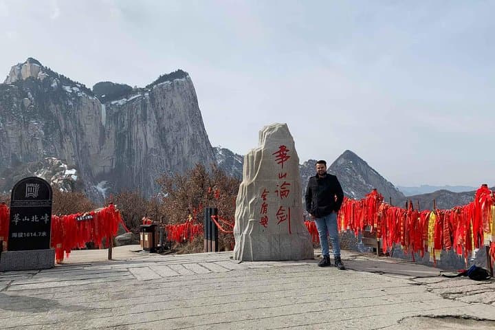 Huashan Day Hike from Xi'an: Cable Car, Peaks & Pilgrim Paths photo 6