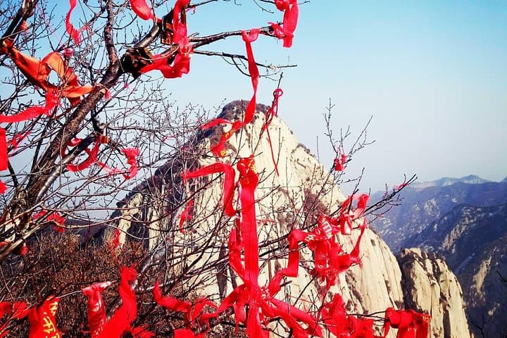 Huashan Day Hike from Xi'an: Cable Car, Peaks & Pilgrim Paths photo 3