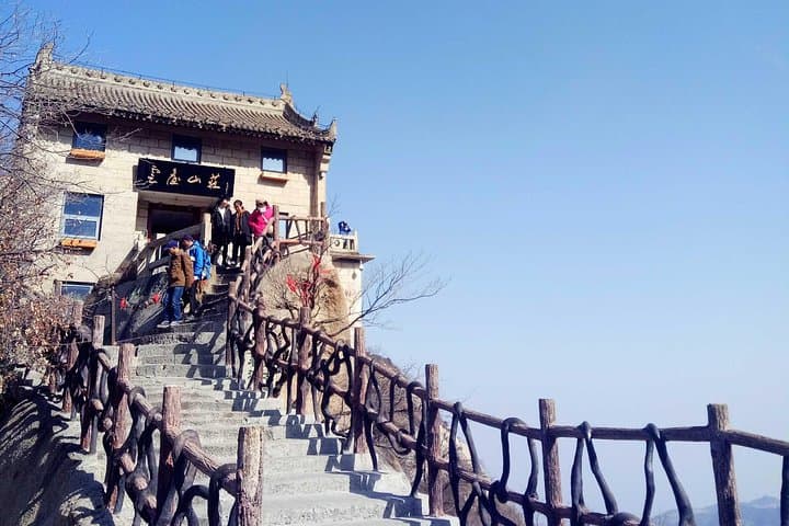 Huashan Day Hike from Xi'an: Cable Car, Peaks & Pilgrim Paths photo 5
