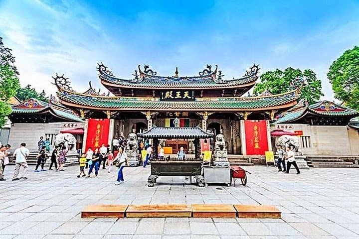 Xiamen Private Day Tour — Gulangyu Island, Nanputuo Temple & Huandao Road photo 6