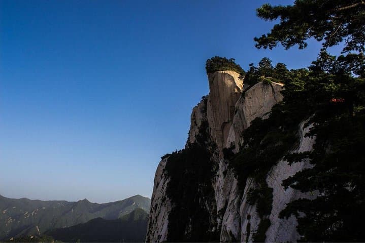 Private Mt. Huashan Day Hike from Xi'an with Cable Car and Lunch photo 3