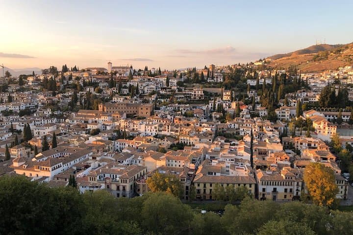 Granada Private Guided Walking Tour: Alhambra, Albaicín & Sacromonte in 3 Hours photo 3