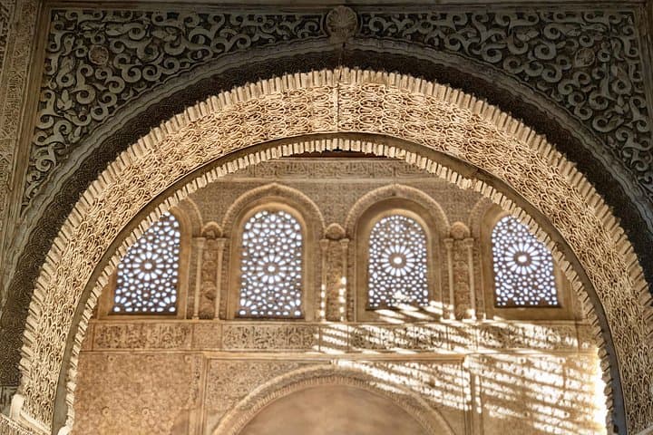 Granada Private Guided Walking Tour: Alhambra, Albaicín & Sacromonte in 3 Hours photo 5