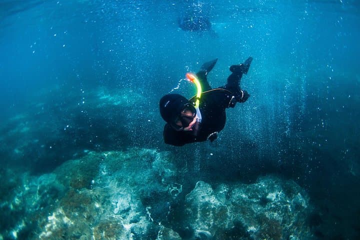 Snorkel Iceland's Geothermal Springs at Kleifarvatn: Seltún to Subsurface Bubbles photo 3