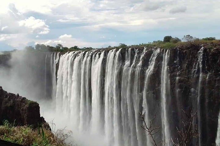 Victoria Falls Tour (Livingstone, Zambia) — Knife‑Edge Views & Practical Visitor Guide photo 4