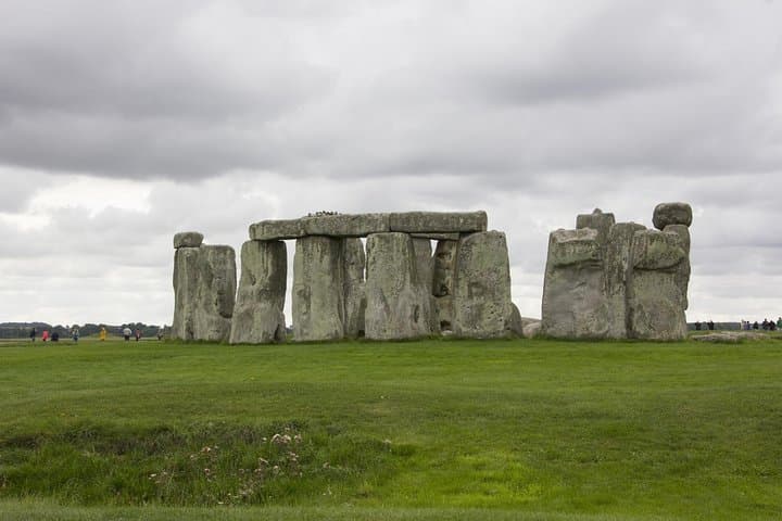 Stonehenge, Bath & Salisbury: Private Luxury Day Tour from London