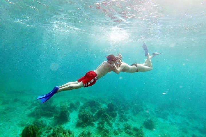 Full-Day Negril Catamaran Cruise to Reefs, Caves & Seven Mile Beach photo 3
