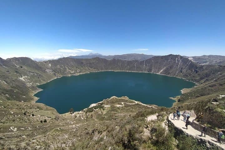Quilotoa, Tigua & Zumbahua Full-Day: Quilotoa Crater Lake Tour from Quito