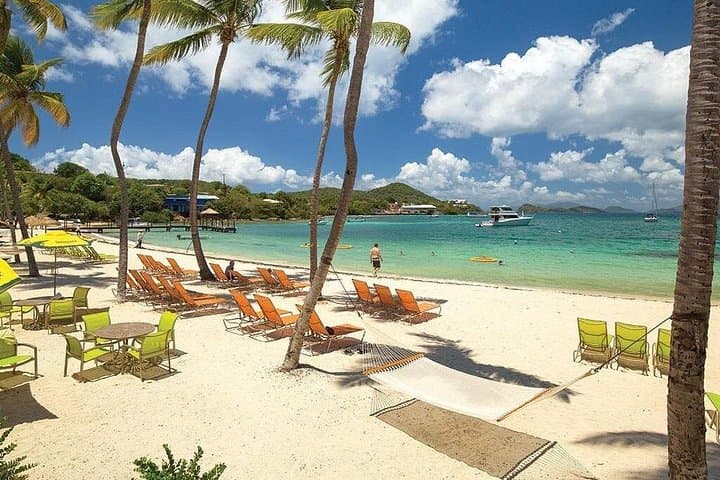 Private St. Thomas Airport Transfer to Wyndham Margaritaville photo 4