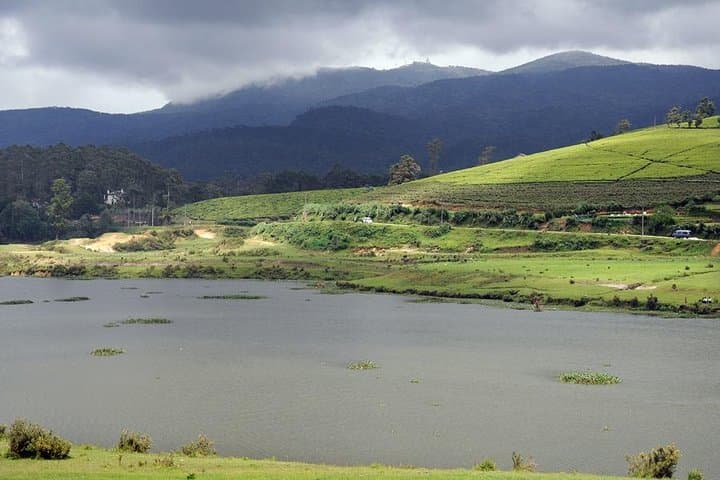 Kandy to Nuwara Eliya Day Trip: Tea Estates, Ramayana Sites & Ramboda Falls photo 1