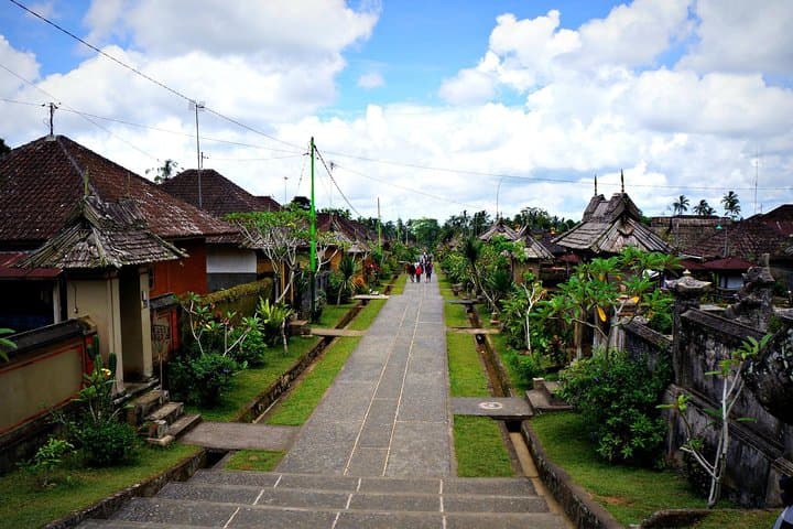 Heaven's Gate & East Bali Water Palaces: Lempuyang Full-Day Tour from Ubud photo 5