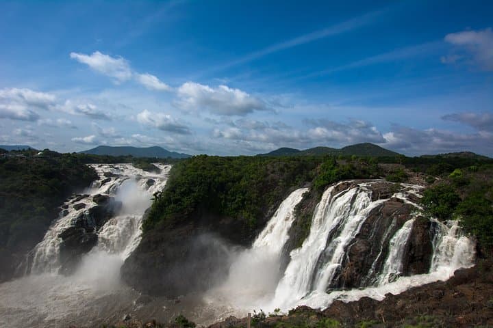 Talakadu and Somnathpur Day Trip from Bangalore: Cursed Temples and Shivanasamudra Falls photo 4