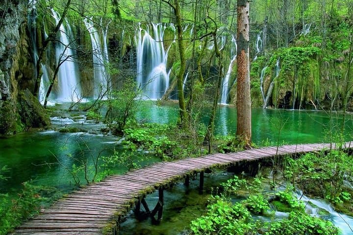 Zagreb to Split Private Transfer via Plitvice Lakes National Park photo 4