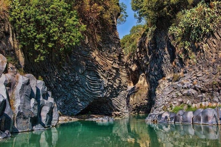 Etna & Alcantara Gorges: Full-Day Volcano, Lava Caves and River Walk