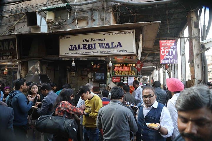 Chandni Chowk Vegetarian Food Walk: Self-Guided Audio Tour in Old Delhi photo 3