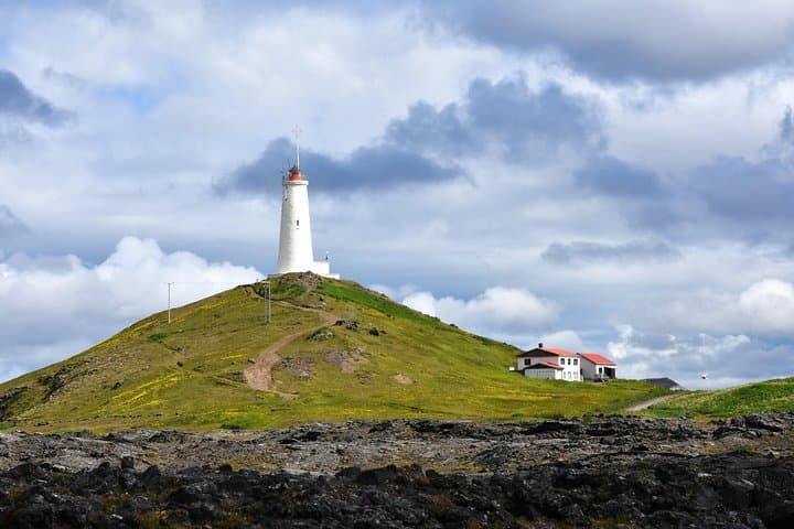 Reykjanes Peninsula Day Tour: Blue Lagoon, Gunnuhver & Bridge Between Continents photo 5