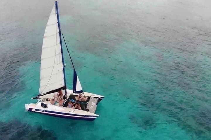 Barbados Small-Group Catamaran Snorkel Cruise with Lunch and Open Bar photo 3