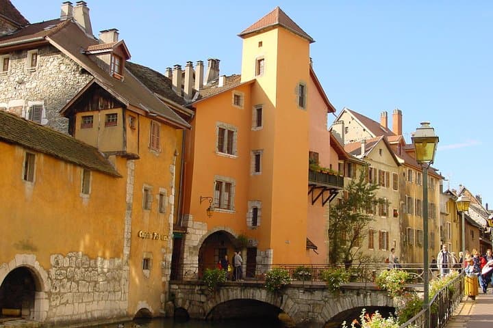 Annecy & Geneva Private Highlights Tour — Lake Annecy to Geneva Old Town in a Day photo 6