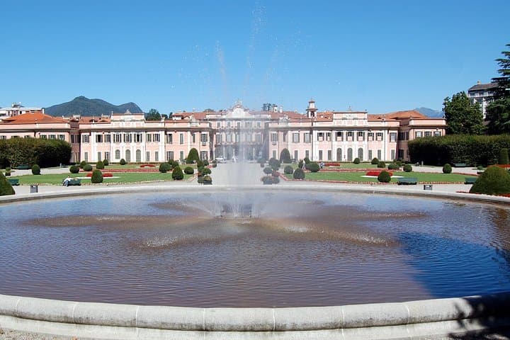 Varese Sacred Mount Tour: Villas, Chapels & Local Tasting