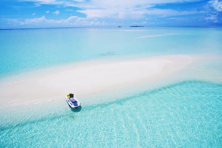 Cabbage Beach Jet Ski Adventure — 1-Hour Wave Runner Tour in the Bahamas photo 4