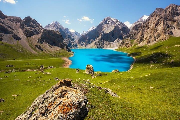8-Day Private Silk Road Tour from Xi'an to Urumqi — Terracotta Warriors, Dunhuang Caves & Flaming Mountains photo 6