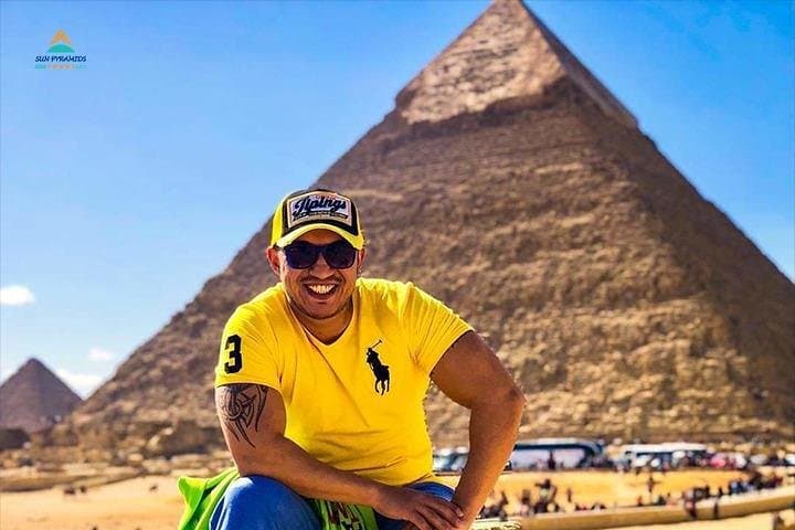 2-Day Cairo and Alexandria from Luxor: Pyramids, Egyptian Museum & Mediterranean Coast