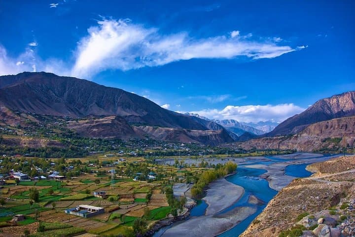 10-Day Chitral and Kalash Valley Adventure — Hot Springs, Takht-i-Bahi & Taxila