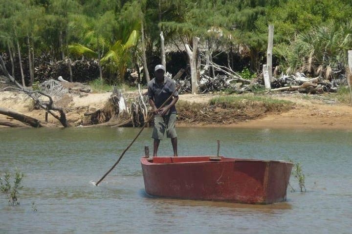 Malindi to Marafa: Full-Day Robinson Island & Hell's Kitchen Canyon Tour photo 4