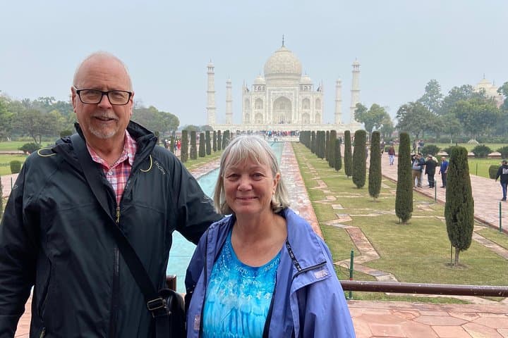Same-Day Taj Mahal & Agra Fort by Gatimaan Express: Superfast Train Tour from Delhi photo 2