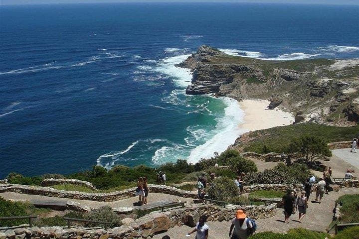 cape-town-3-day-helicopter-cape-peninsula-winelands-tour photo 2