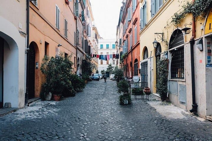 Explore Hidden Corners of Rome: Private Rione VI Parione Walking Tour photo 2