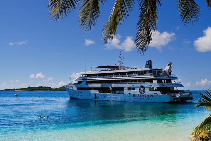 4-Night Wanderer Cruise to Fiji's Blue Lagoon & Yasawa Islands photo 2