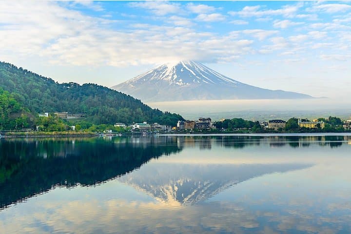 Private Mt. Fuji Day Tour: Ropeway, Lakes, Caves & Traditional Village photo 6