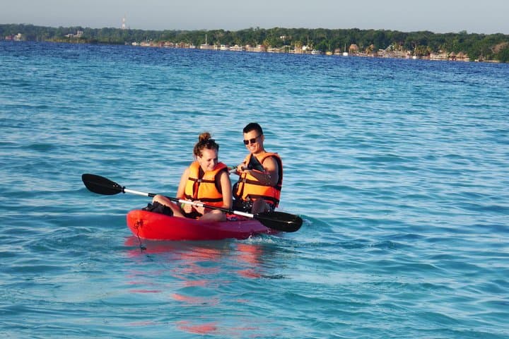 Bacalar Sunrise Paddle: Kayak & SUP Tour in the Lagoon of Seven Colors photo 5