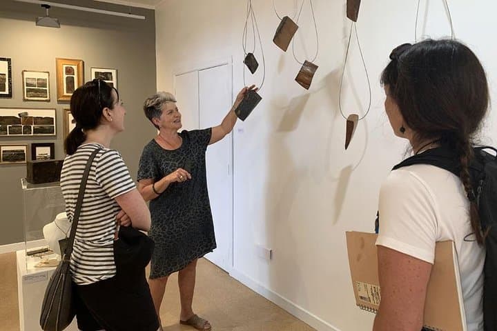 Waiheke Island Private Art Walk — Oneroa Galleries, Studios & Sculpture Park