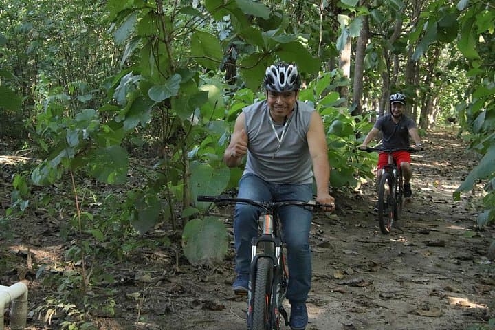 Jungle Bike Tour at Rancho El Jaguar in the Sierra Madre photo 3