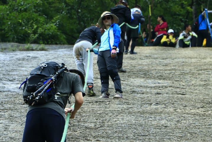 Jilong Mountain Caving & 40m Rappel: One-Day Adventure from Hangzhou photo 4