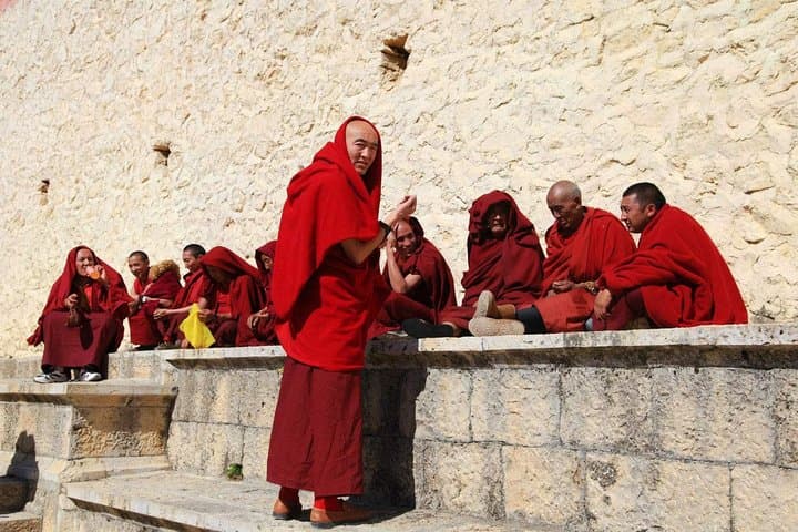 2-Day Shangri-La Private Tour: Songzanlin, Nixi Pottery & Potatso National Park