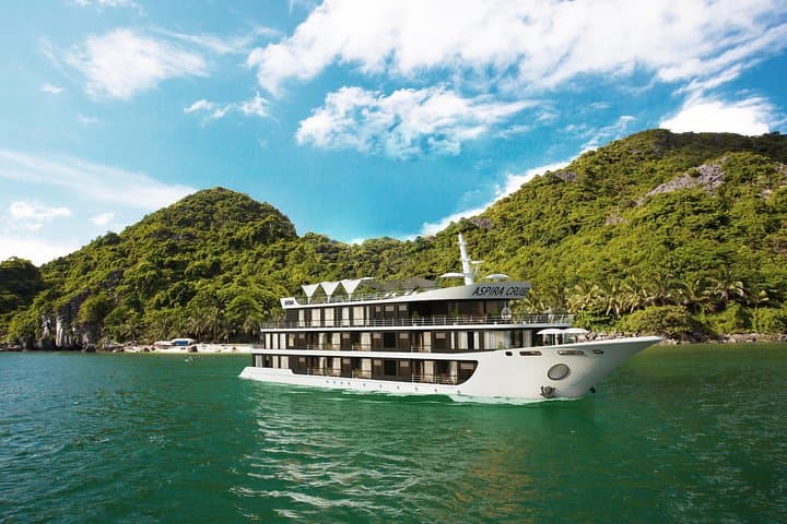 Luxury 2-Day Overnight Cruise to Ha Long & Lan Ha Bay from Hanoi photo 3