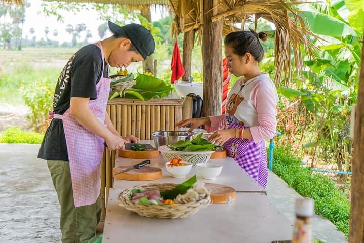 Phnom Penh Silk Island Cycling & Culinary Day Trip