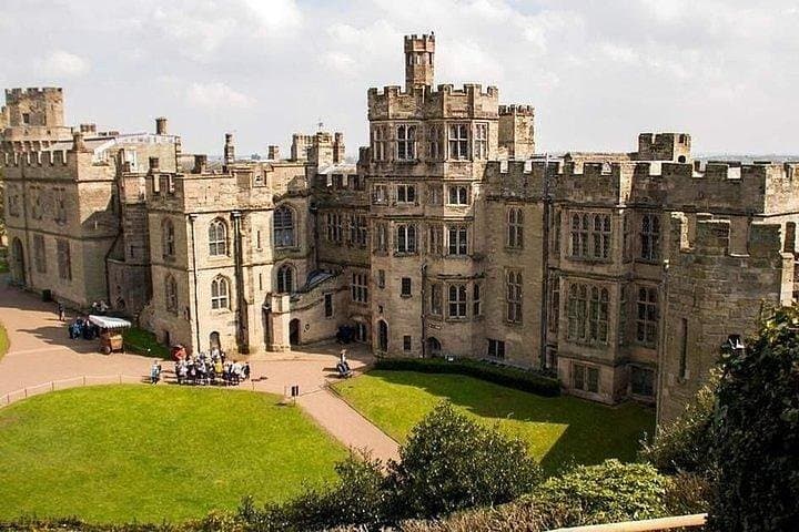 Warwick Castle Private Full-Day Tour from London
