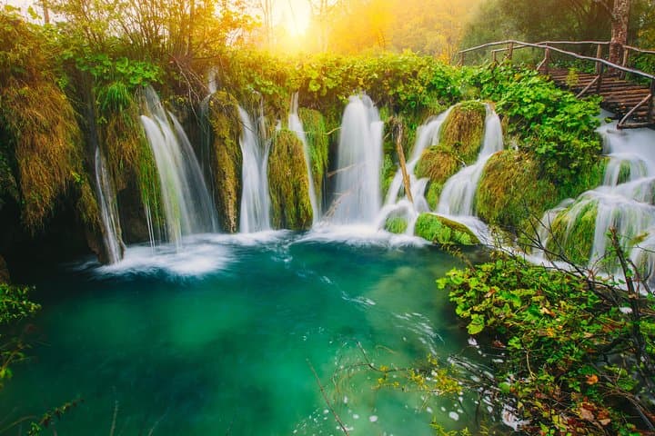 Private Transfer Zagreb to Split with Stop at Plitvice Lakes National Park photo 4